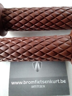Handvatsetje (bruin geruit)