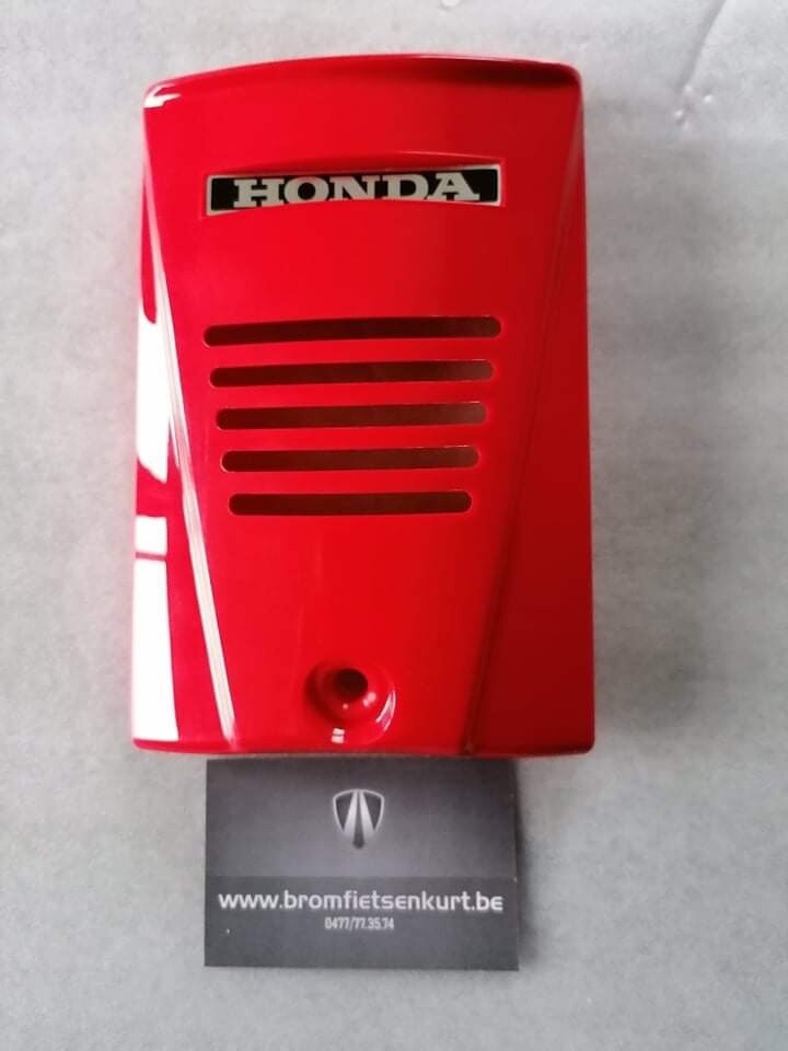 Frontmask rood (inclusief rubbers) Frontmask rood (inclusief rubbers)