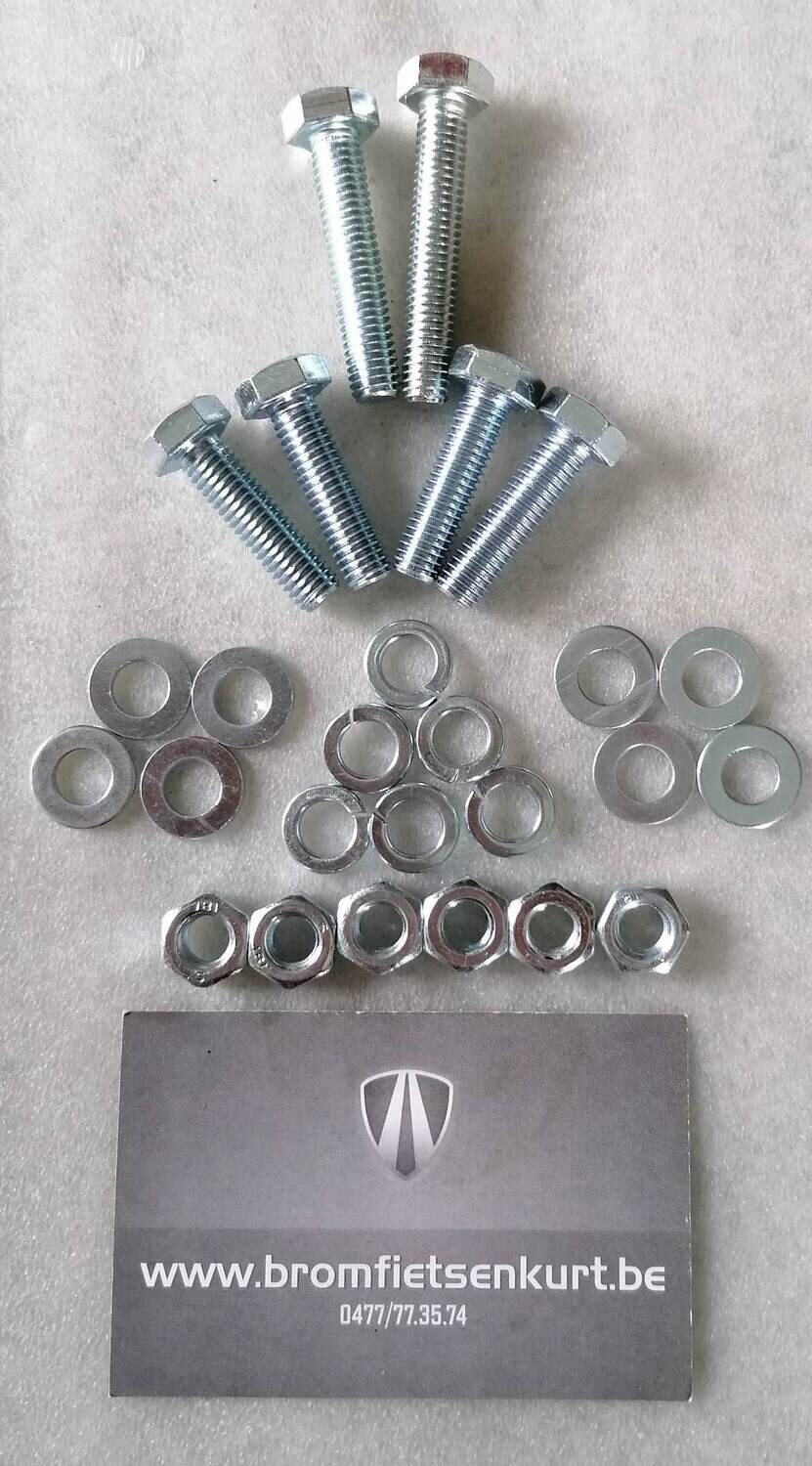 Set bouten + moeren motorblok bevestiging