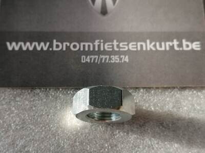 Stelmoer achteras 8mm