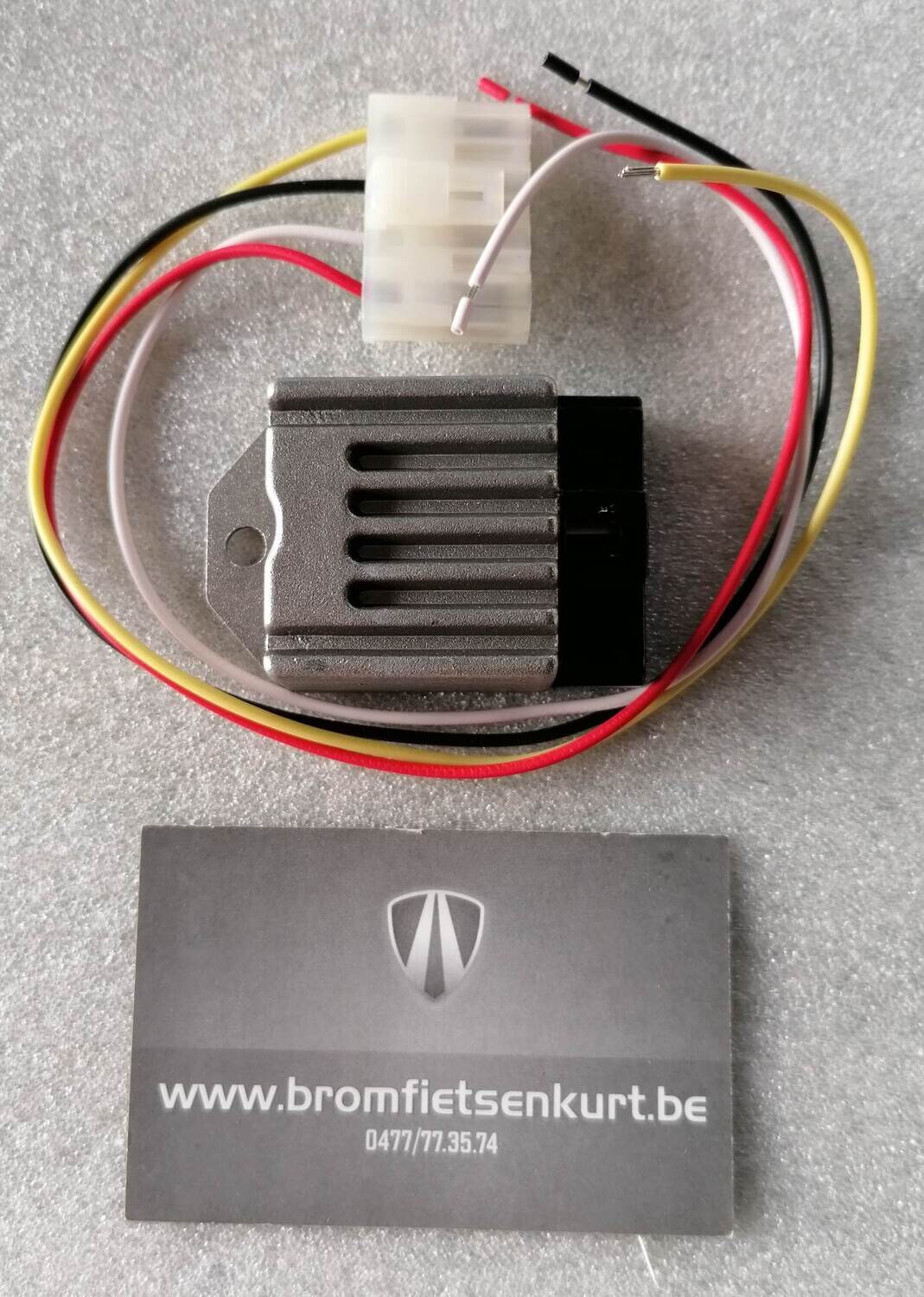 HPI Spanningsregelaar 12V