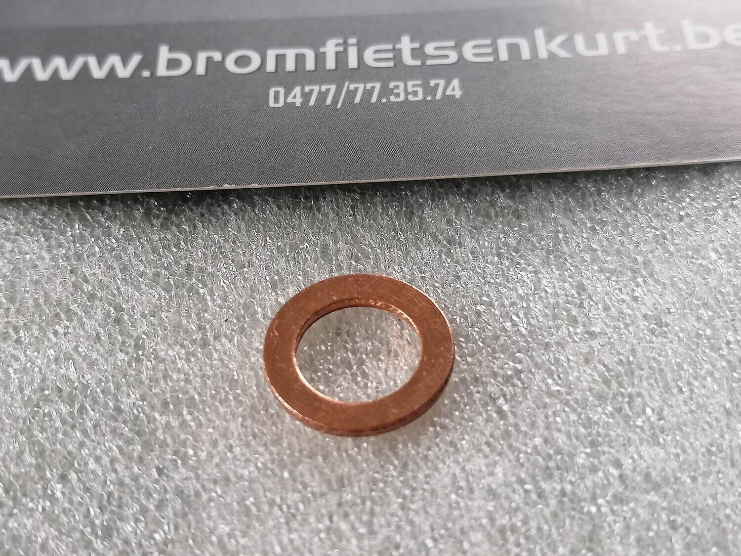 Koperen dichting olie bij vul dop achterboutte