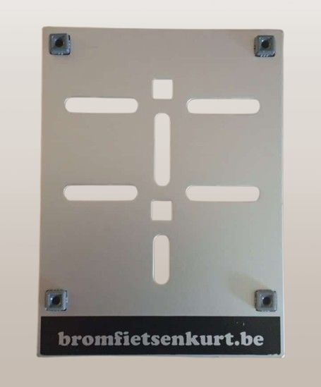 Nr- plaathouder www.bromfietsenekurt.be