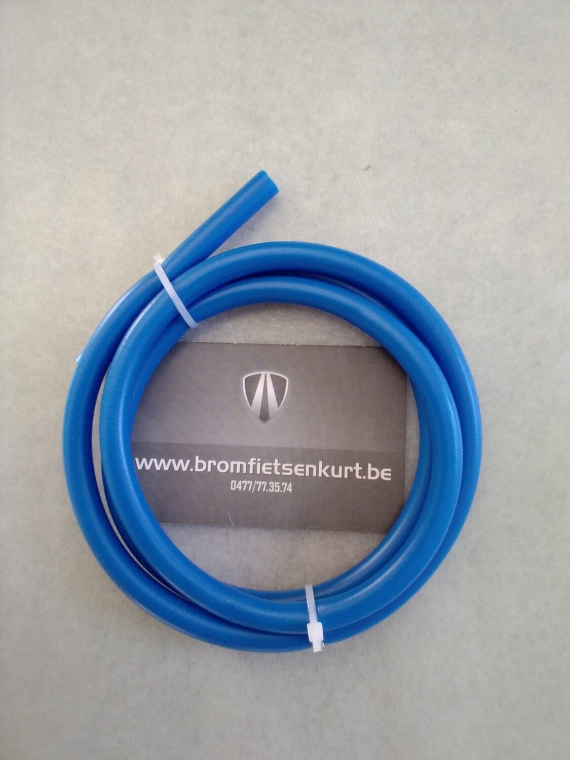 Benzinedarm blauw