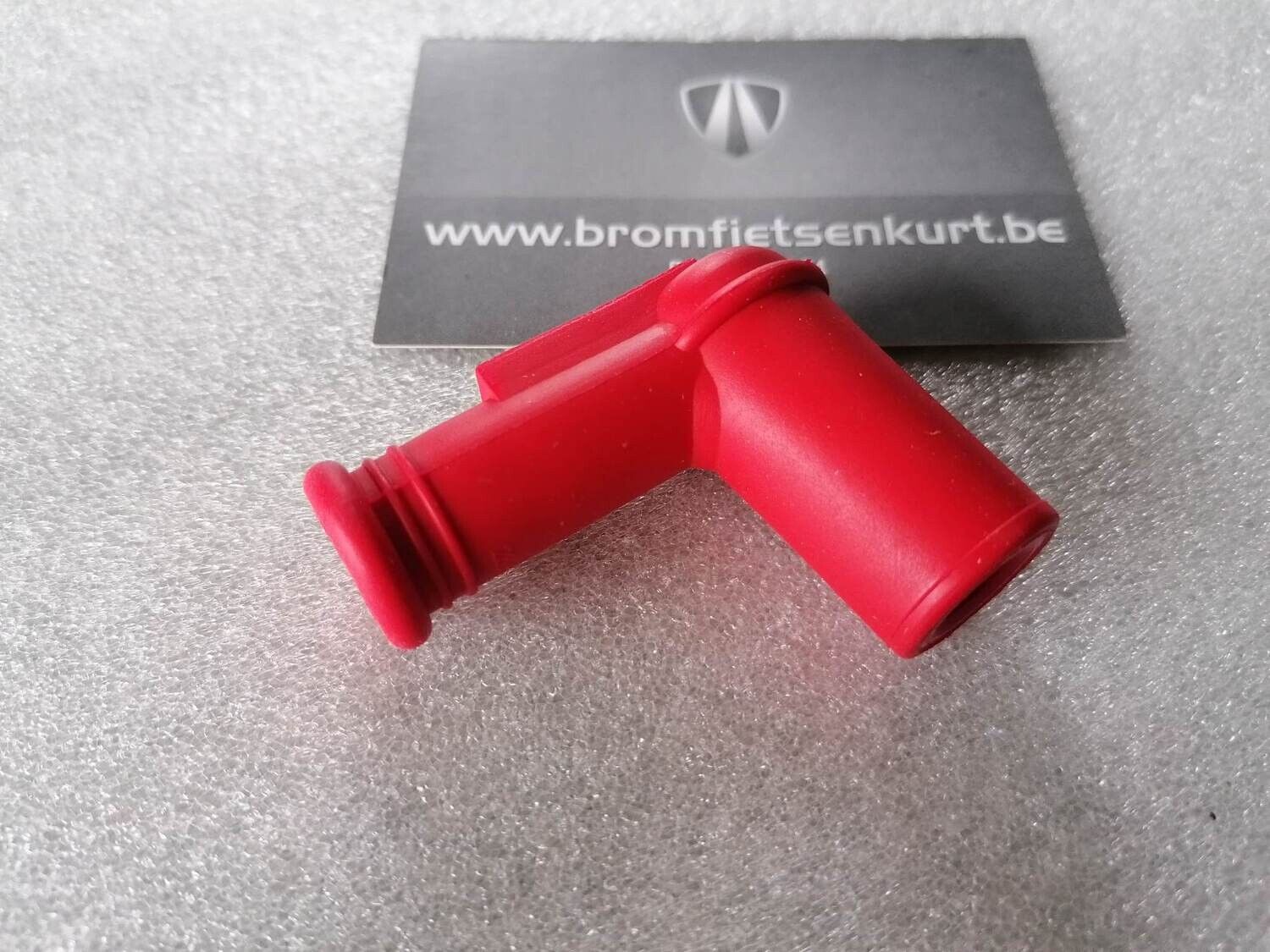 Spark plug head champion red
