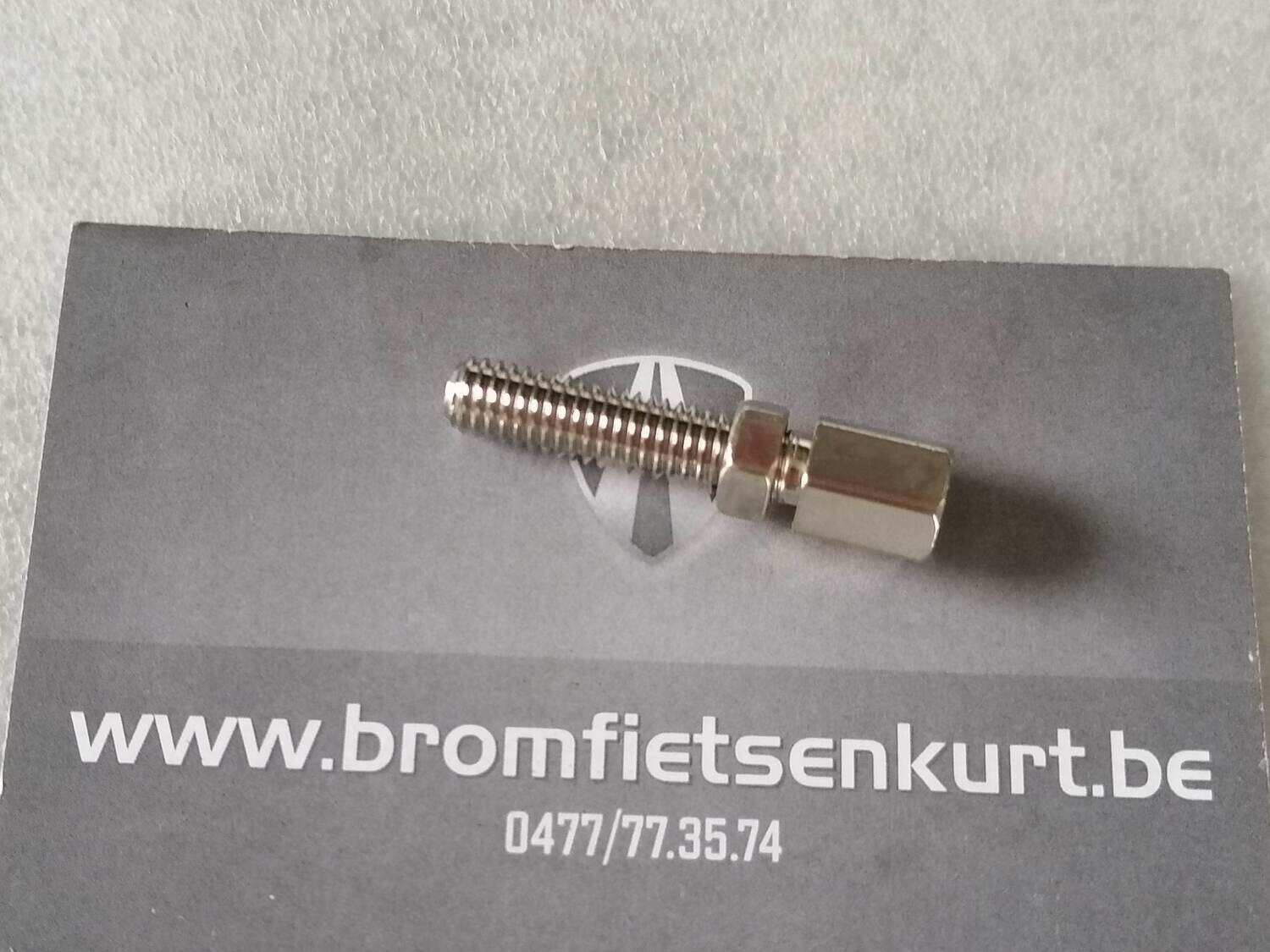 Stelbout rem M6X25