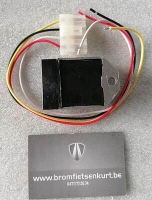 HPI Spanningsregelaar 12V