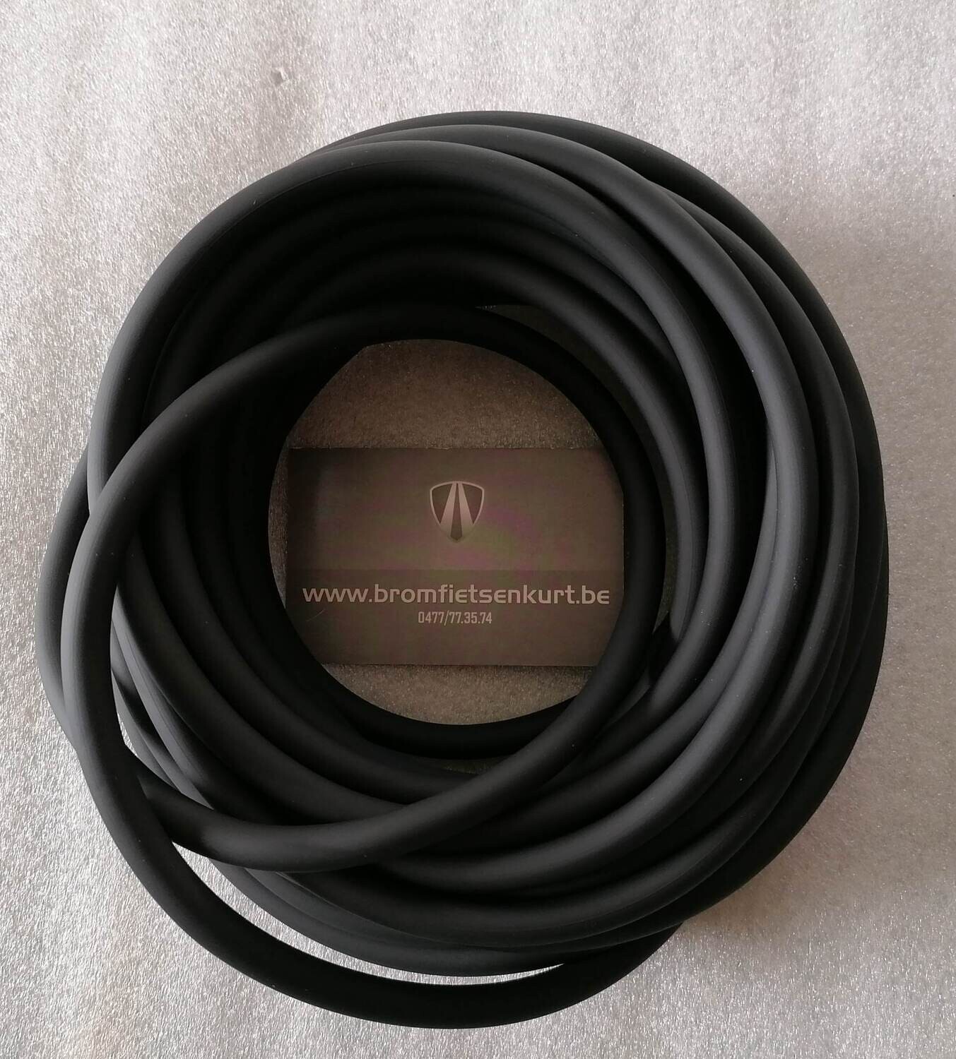Benzineslang (rubber) 1m zwart Benzineslang (rubber) 1m zwart