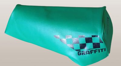 Zadelhoes graffiti (groen)