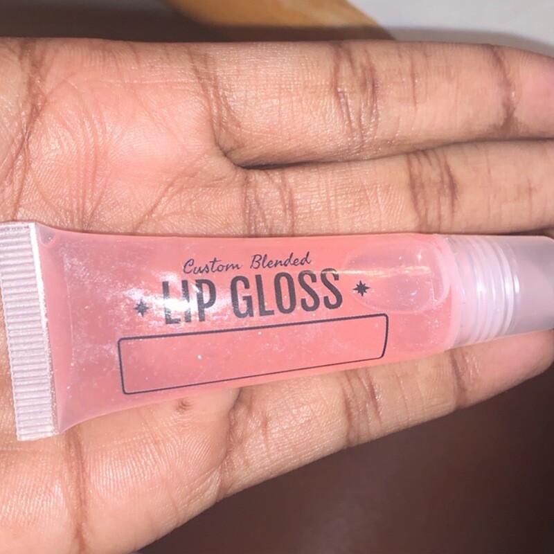 Shiny Lips👄👄 Shiny Lips👄👄