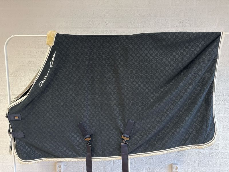 Eskadron fleece zweetdeken 185