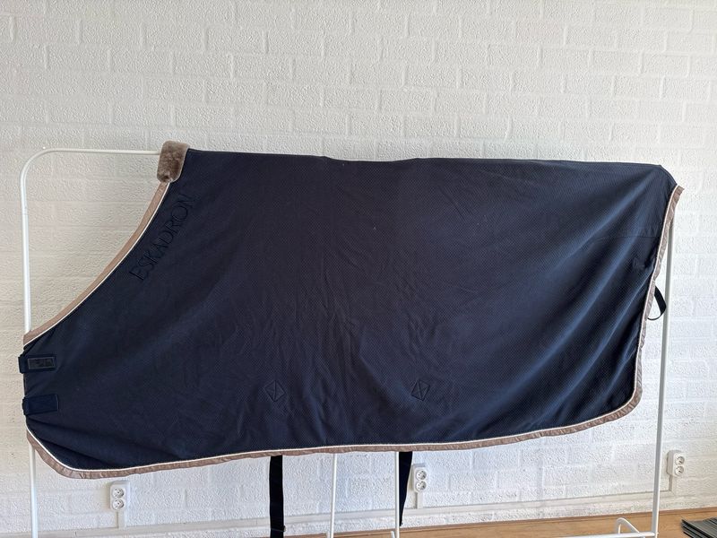 Eskadron Platinum blauw XL / 215