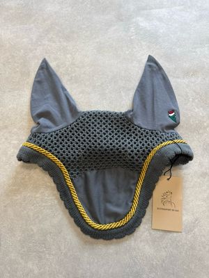 Equiline oornetje grijs cob Equiline oornetje grijs cob
