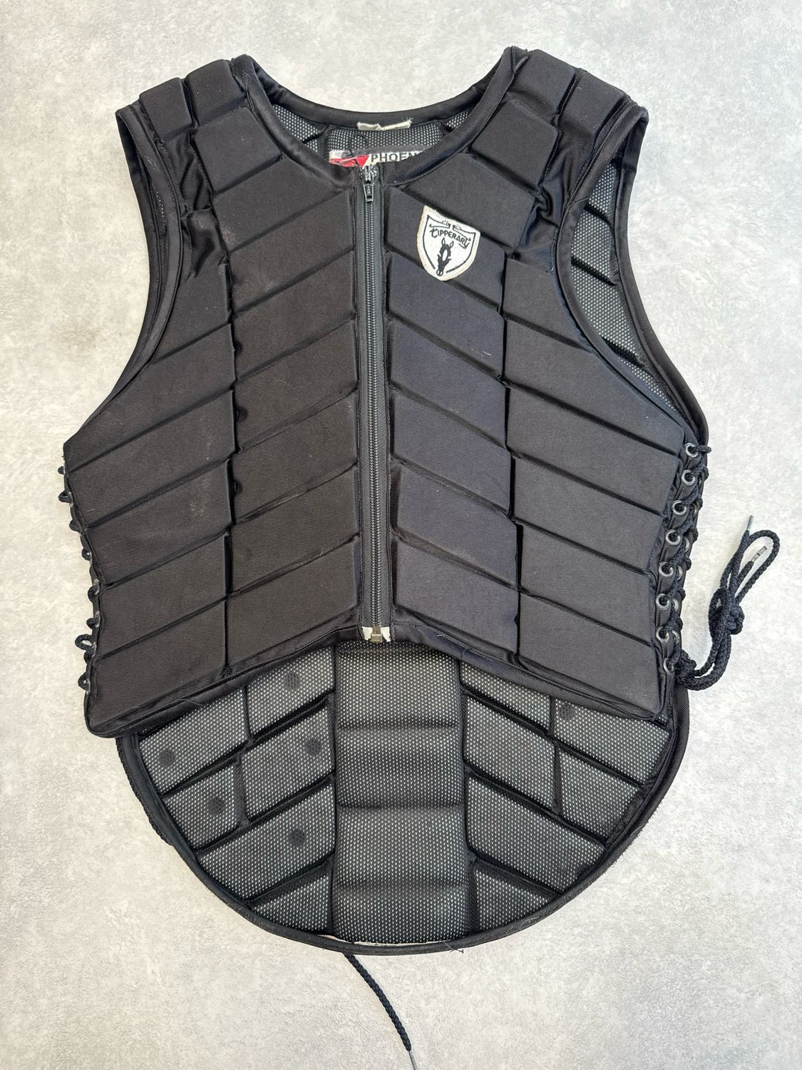 Tipperary bodyprotector zwart 36