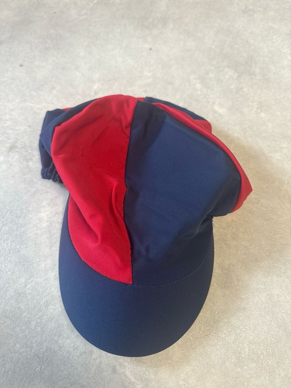 Shires cap cover blauw rood