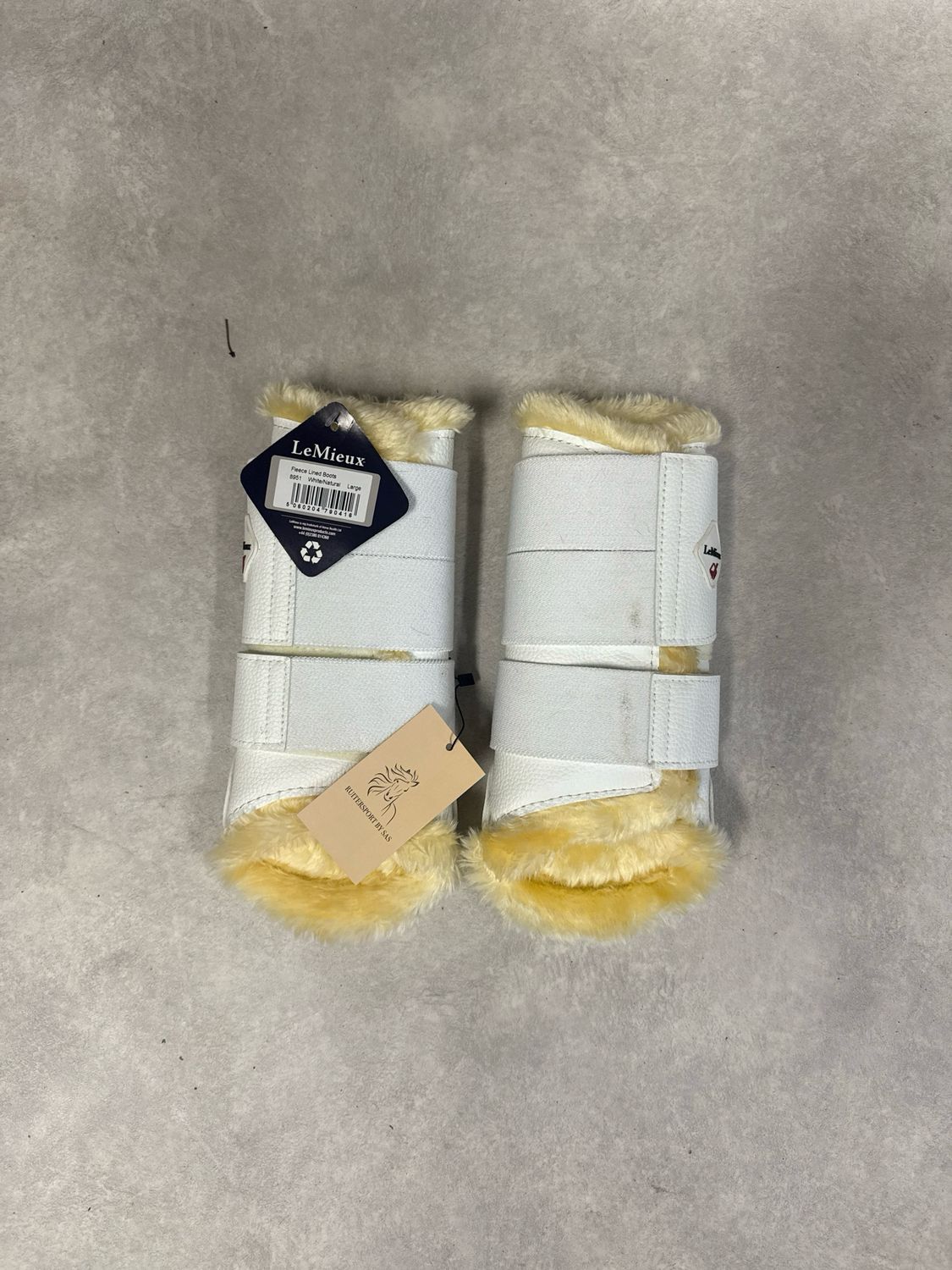 Lemieux fleece lined boots white large