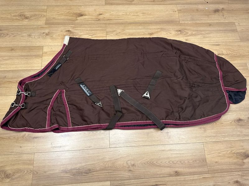 Anky staldeken bruin 200g 205 Anky staldeken bruin 200g 205