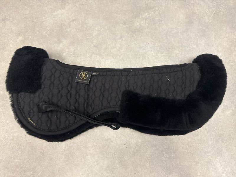 BR air mesh zadelonderlegger bontje zwart full