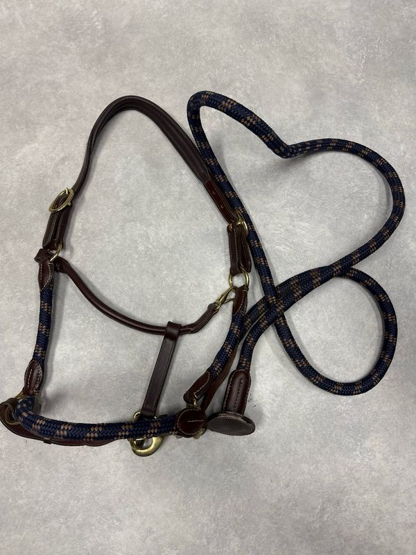 Halster met touw set bruin cob Halster met touw set bruin cob