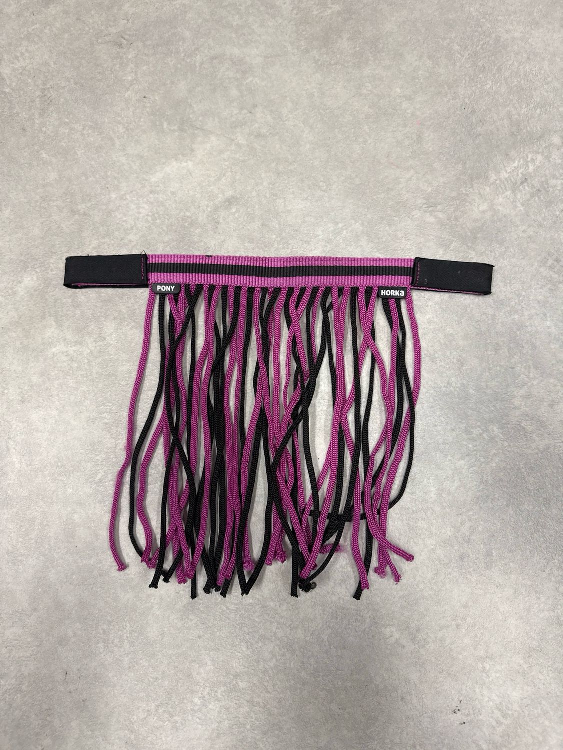 Horka vliegenfrondeel roze pony