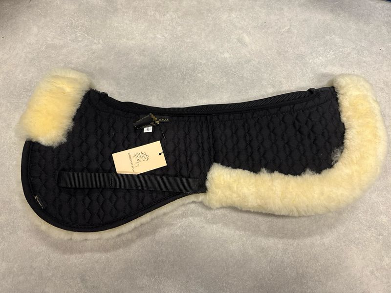 BR air mesh zadelonderlegger bontje naturel extra full BR air mesh zadelonderlegger bontje naturel extra full