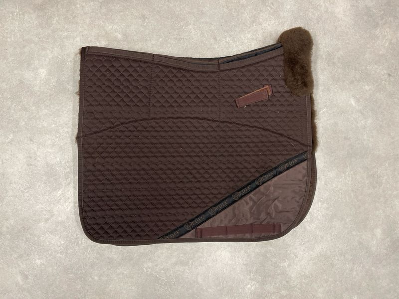 Edix dekje bont met inlays dressuur full Edix dekje bont met inlays dressuur full