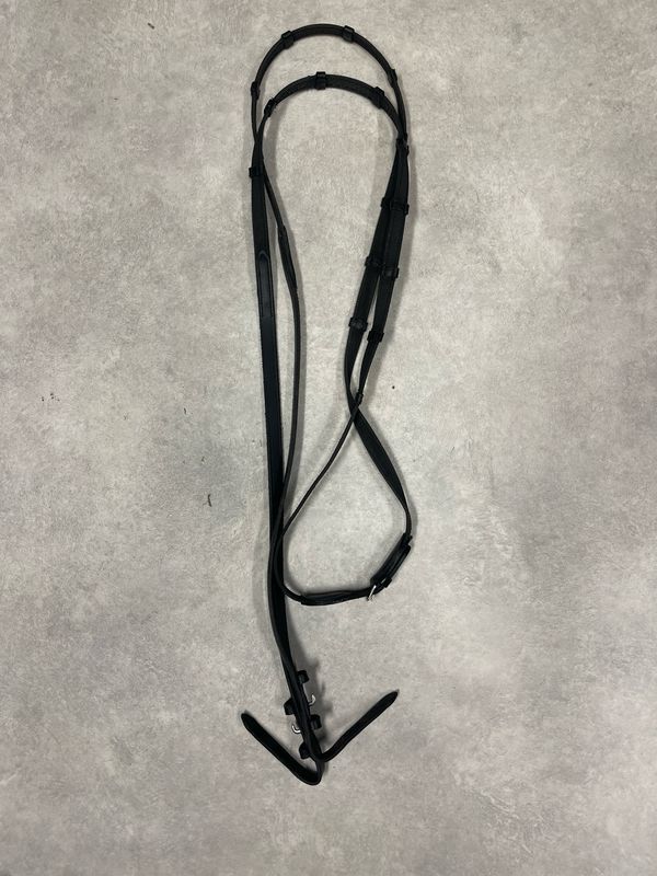 Teugels met stopjes full zwart Teugels met stopjes full zwart