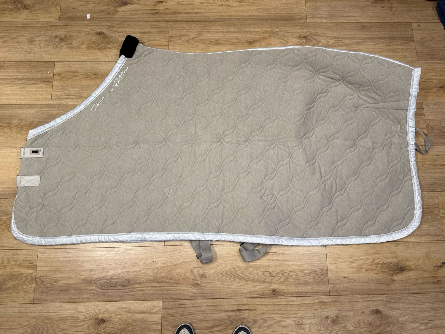 Eskadron platinum deken beige 205