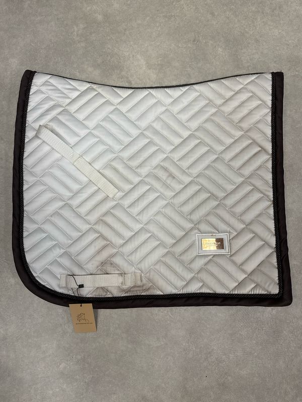 Equestrian Stockholm dekje white mocha full dressuur Equestrian Stockholm dekje white mocha full dressuur