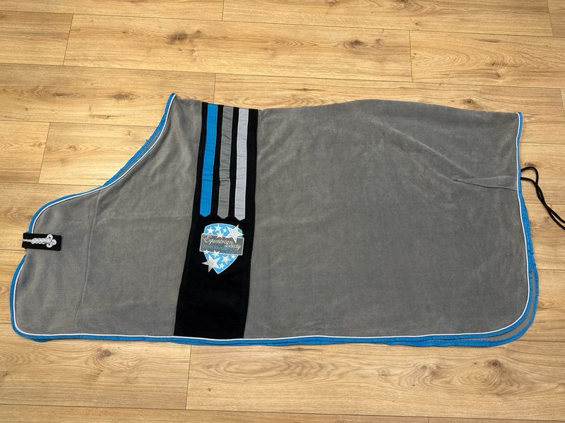 Harry’s horse equestrian society zweetdeken grijs 185