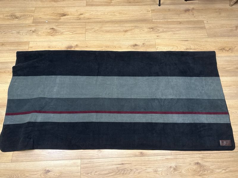 Kentucky heavy fleece quarter rug