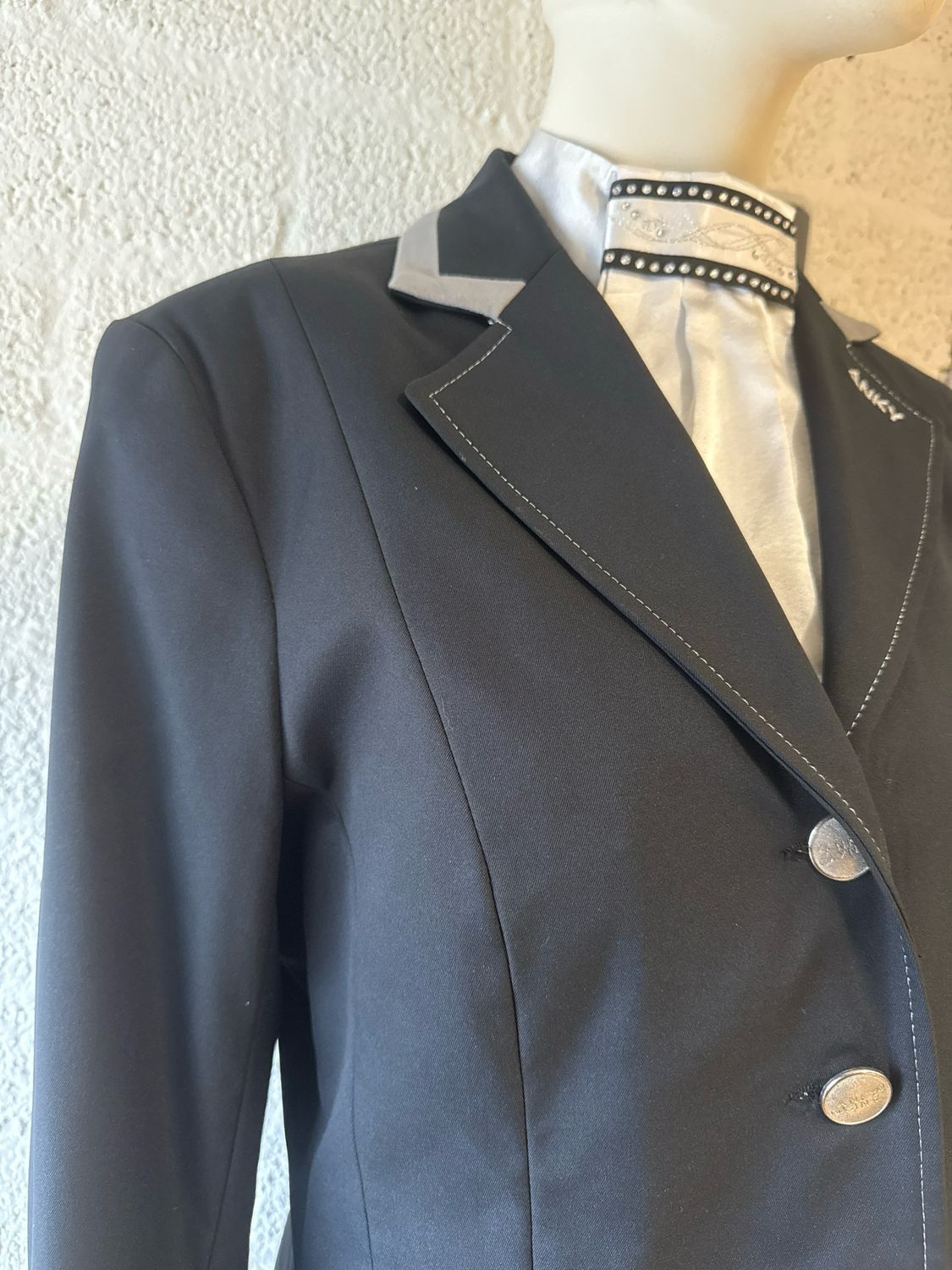 Anky wedstrijdjasje zwart 40