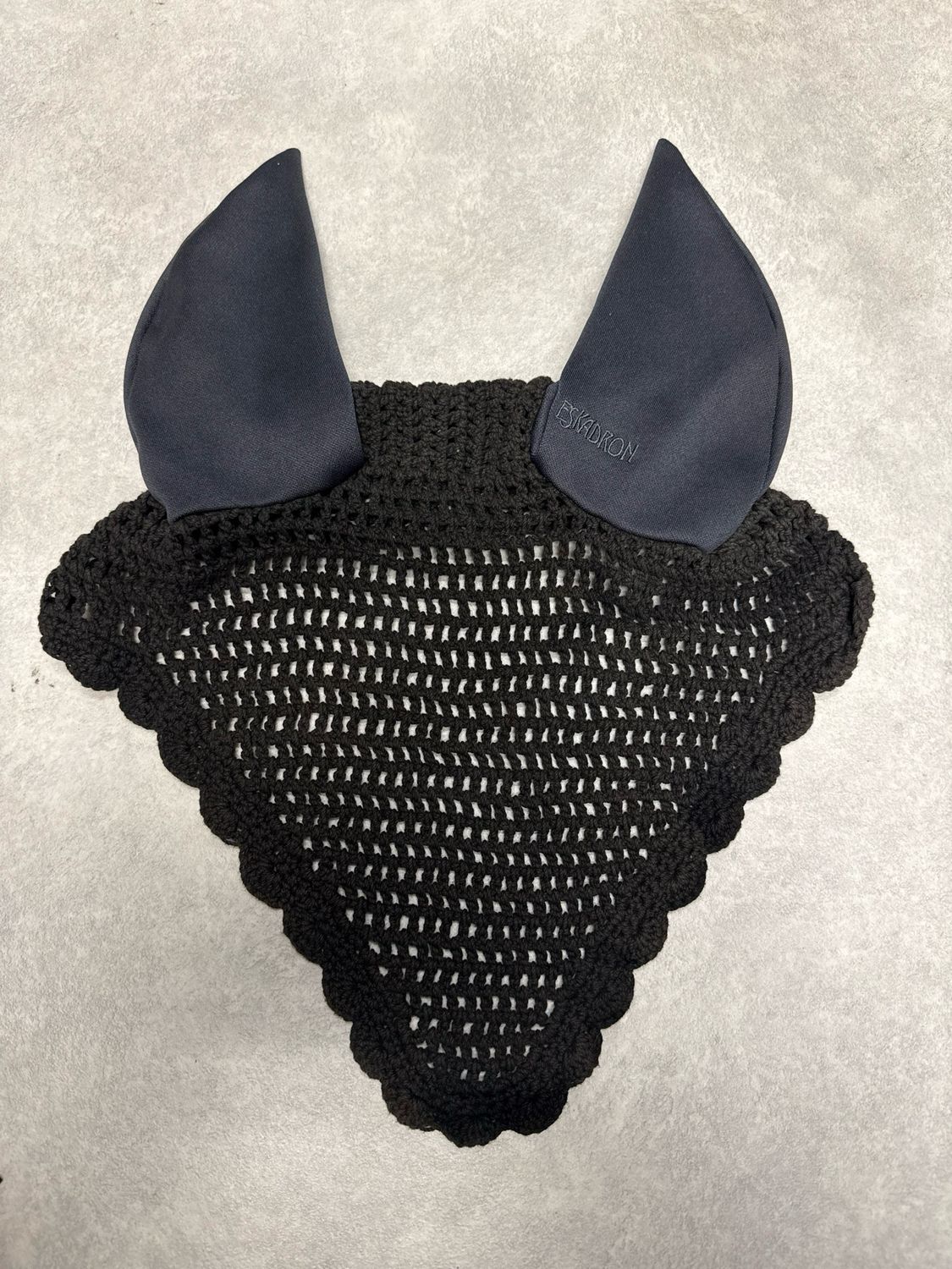 Eskadron oornetje grijs cob