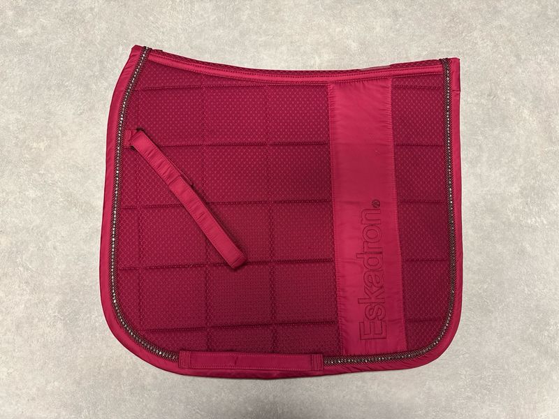 Eskadron dekje roze pony dressuur Eskadron dekje roze pony dressuur