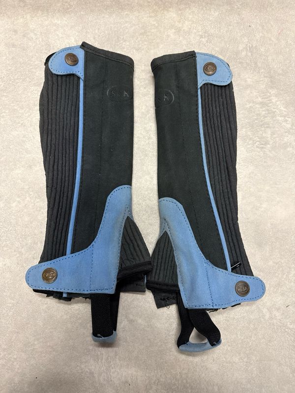 S&K chaps small / 8 S&K chaps small / 8