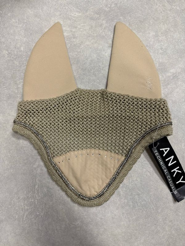 Anky oornetje frosted almond soundless full