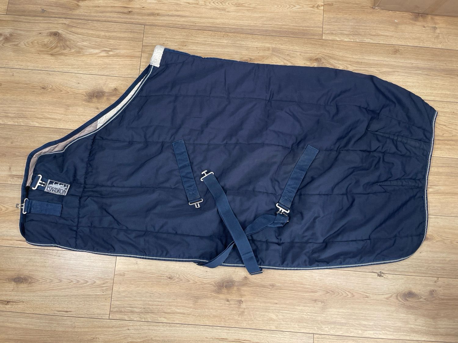 Eskadron staldeken blauw 150g 165