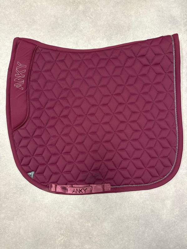 Anky dekje Windsor wine full dressuur