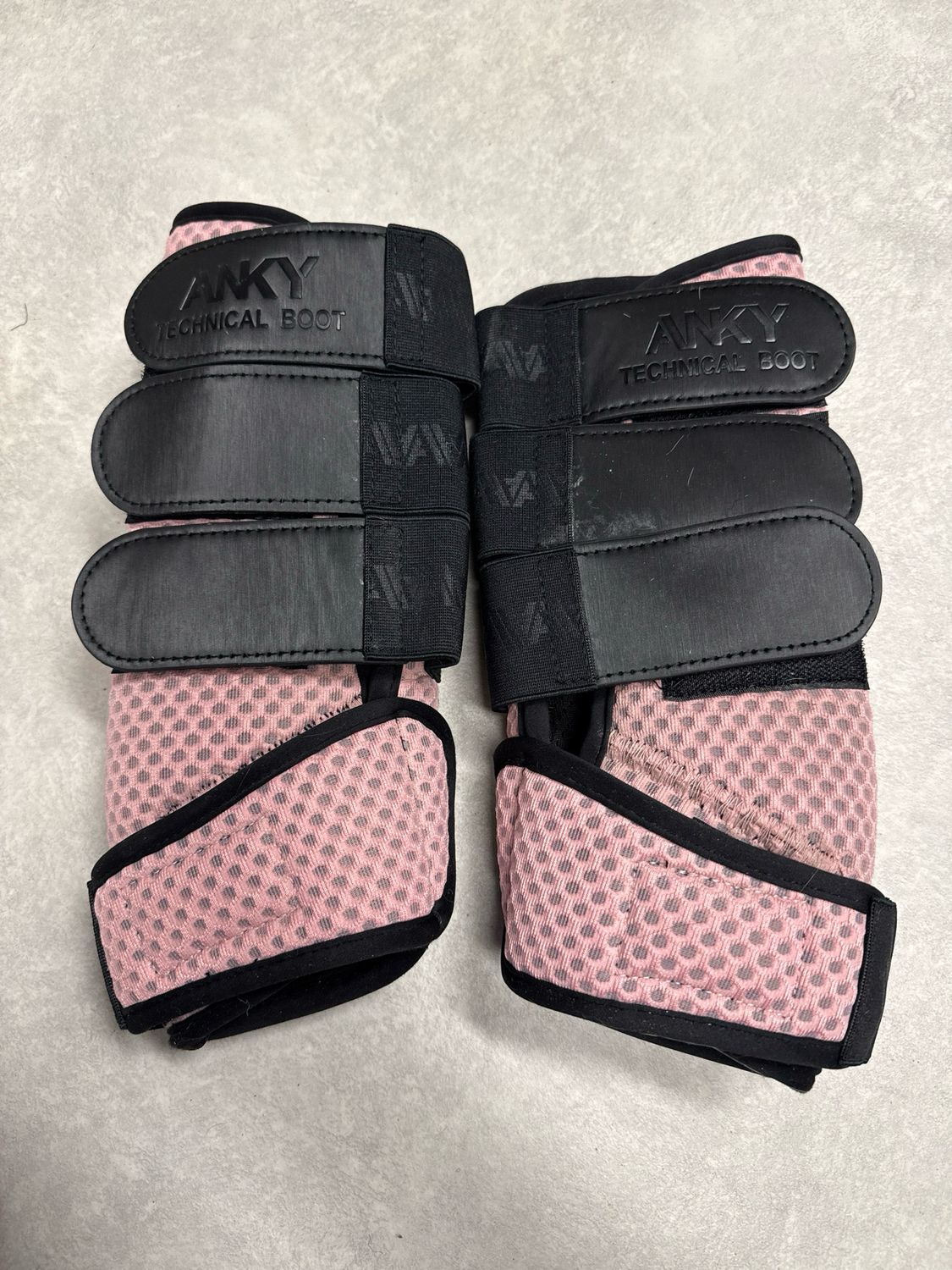 Anky beschermers 3D mesh full