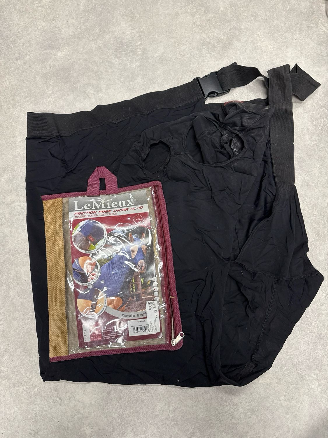 Lemieux lycra hood zwart medium