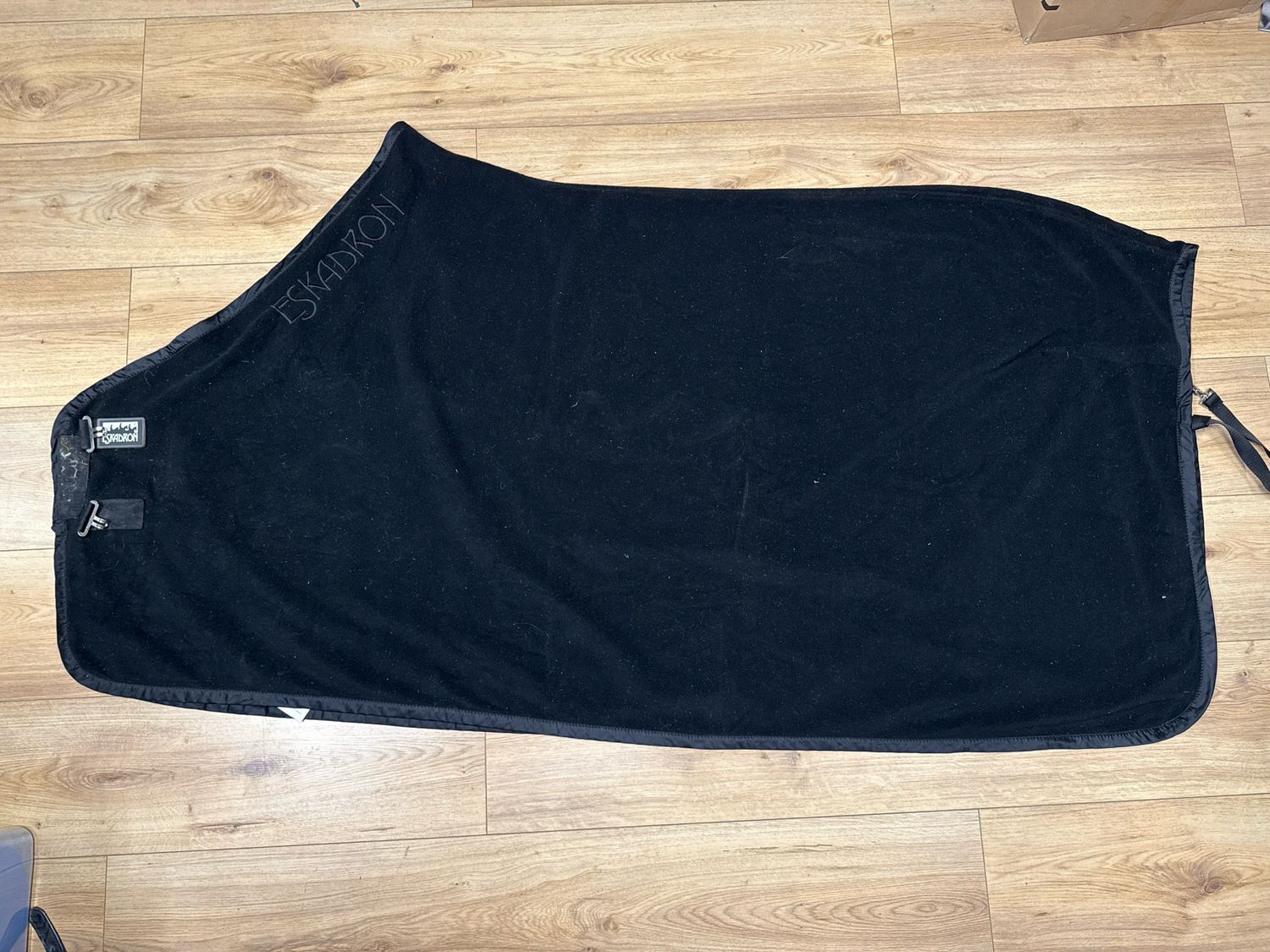 Eskadron zweetdeken fleece zwart 195