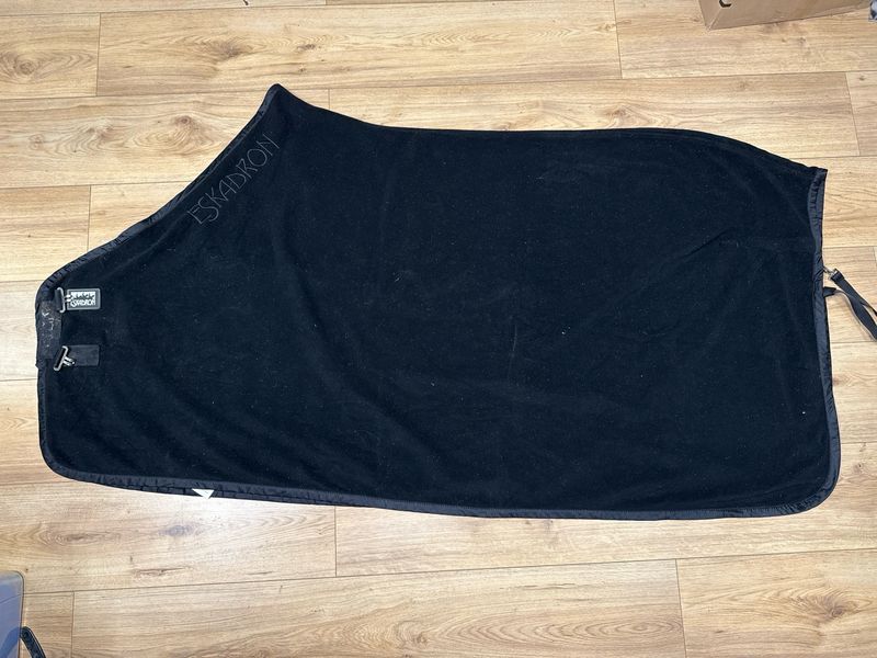 Eskadron zweetdeken fleece zwart 195