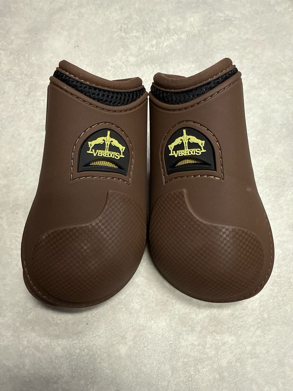 Veredus beschermers bruin achter small