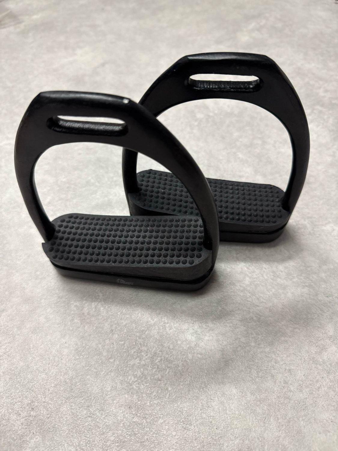 Harry’s horse beugels met zwarte blokjes zwart