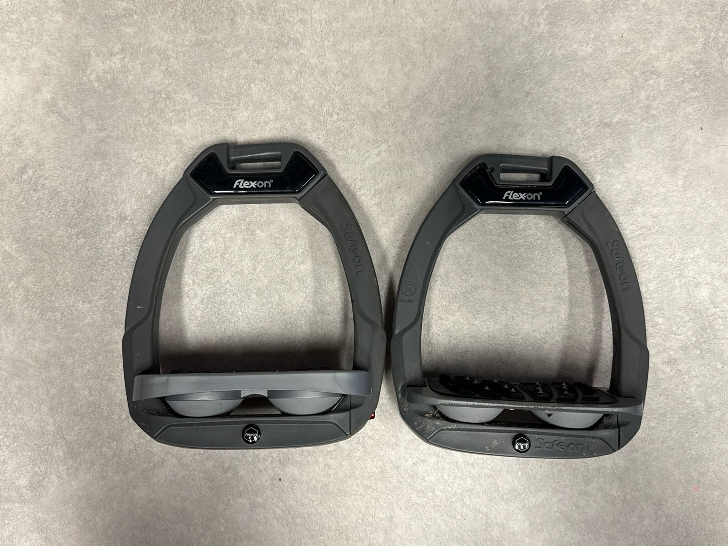 Flex-on Safe-on veiligheidsbeugels grijs