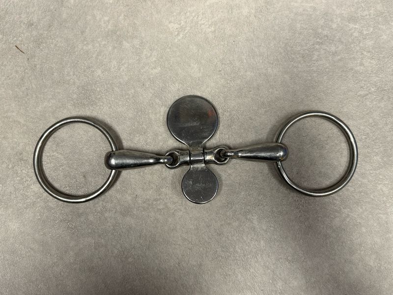 Dubbelgebroken watertrens met tonglepel 12,5 Dubbelgebroken watertrens met tonglepel 12,5