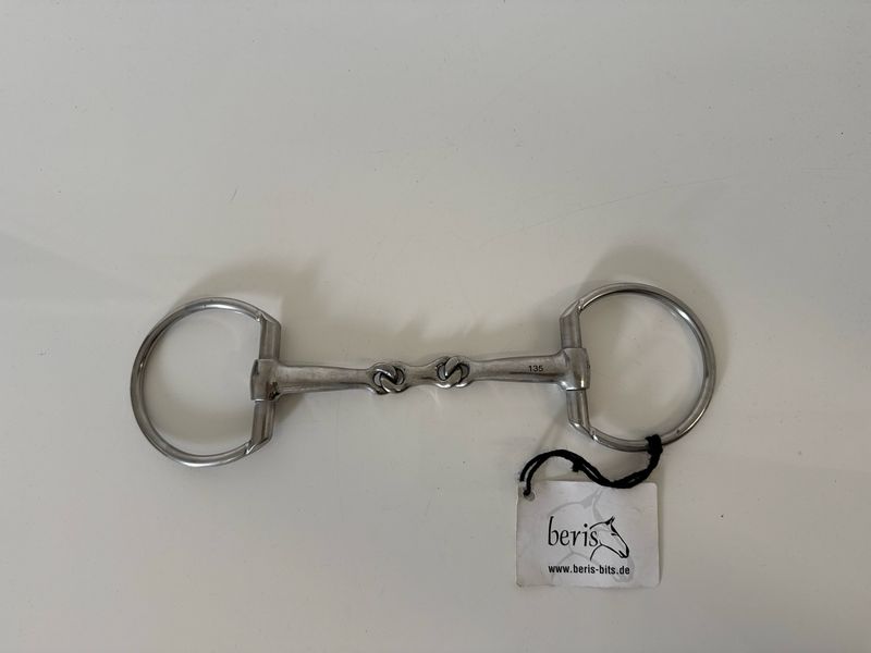 Beris dubbelgebroken trens 13,5