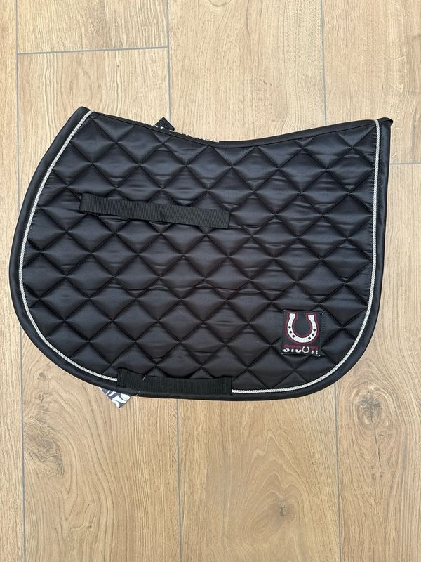 Harry’s horse dekje stout satin zwart shet Harry’s horse dekje stout satin zwart shet