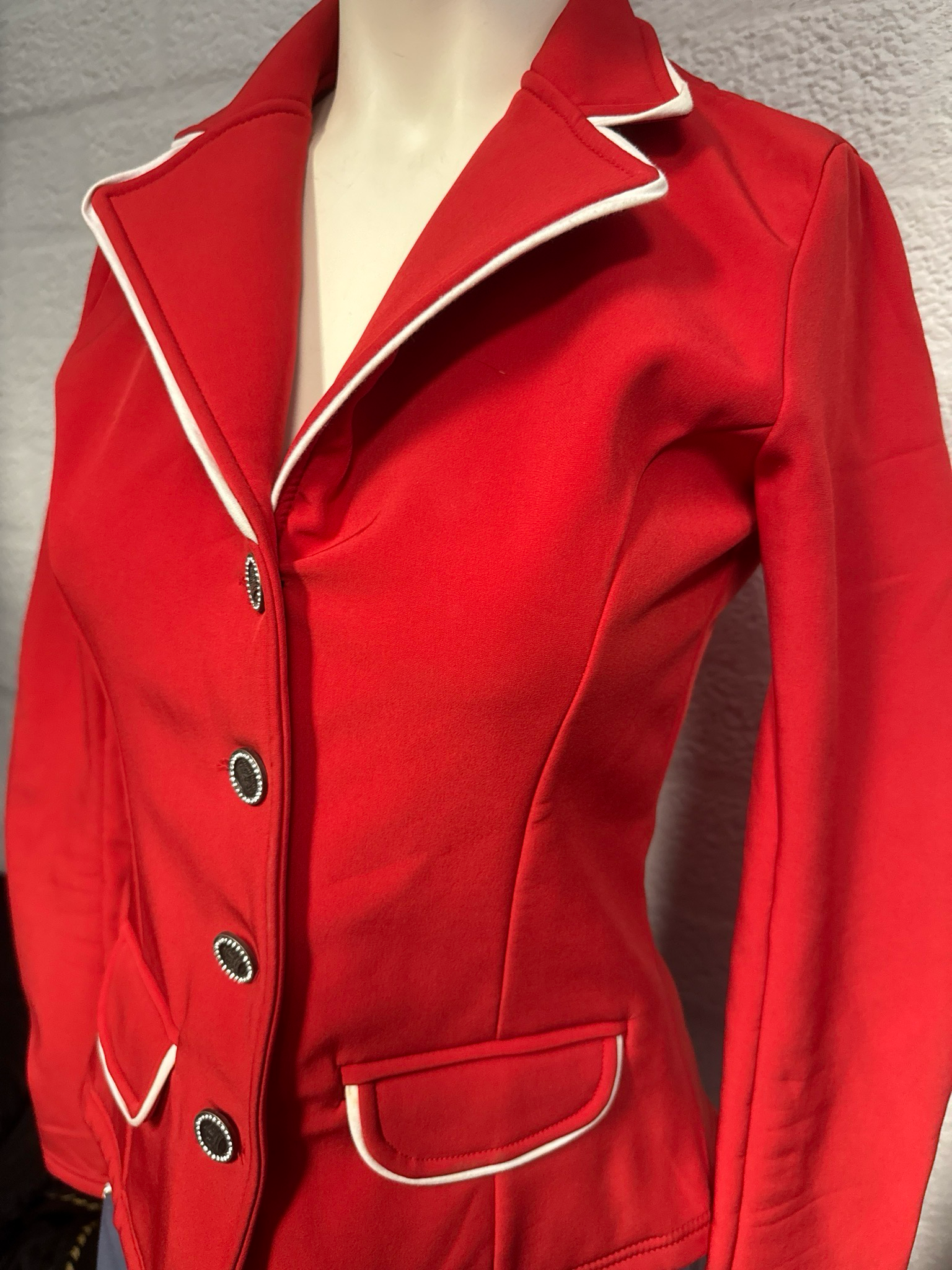 Harry’s horse wedstrijdjasje rood 34