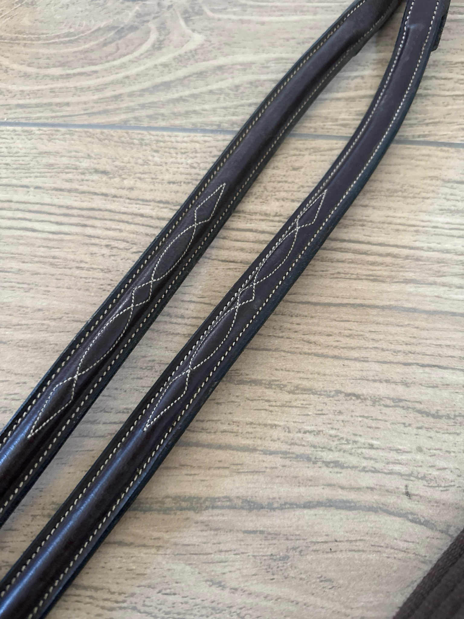 Teugels webband bruin met stops en stiksels full